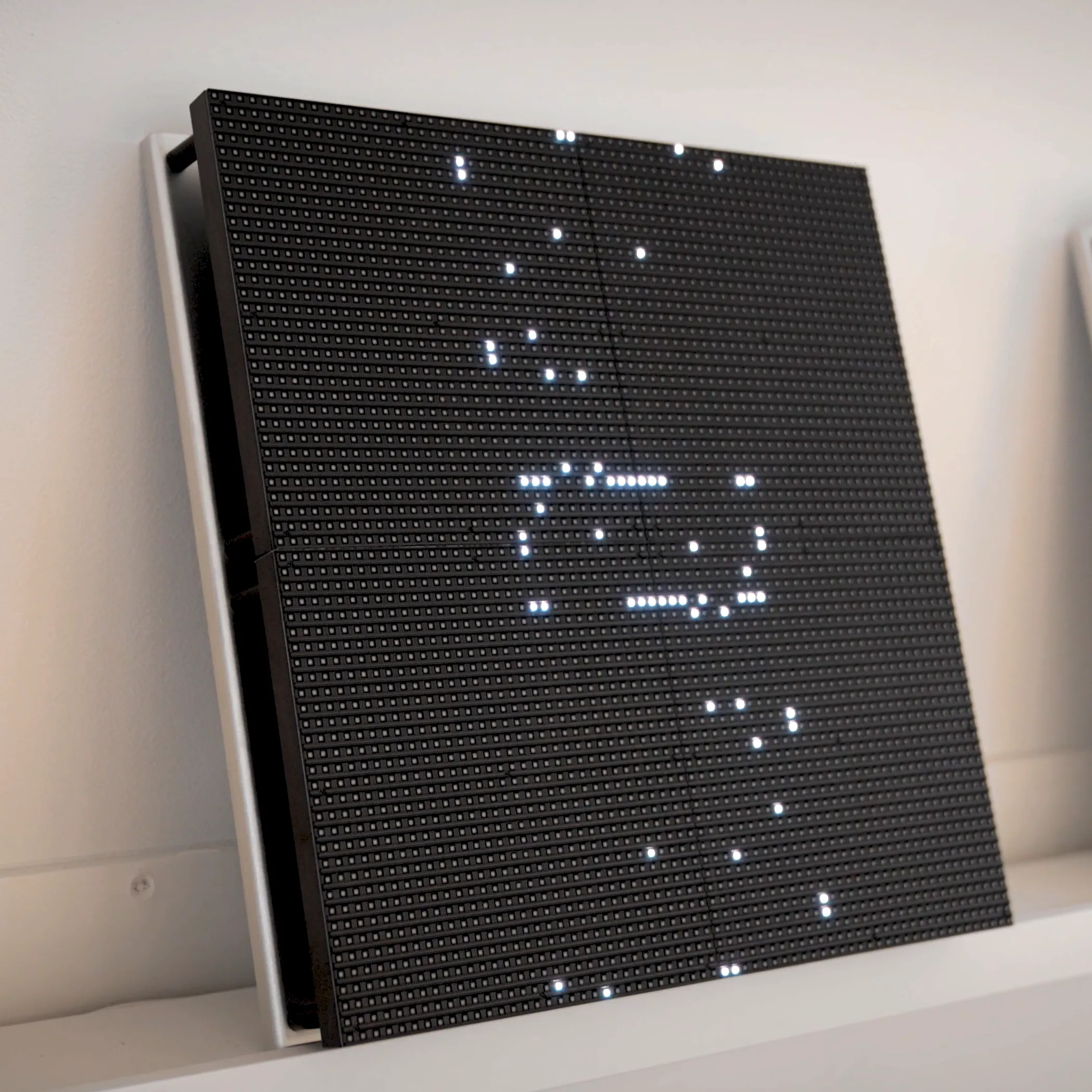 64 Pixels -  Physical LED display with custom electronics