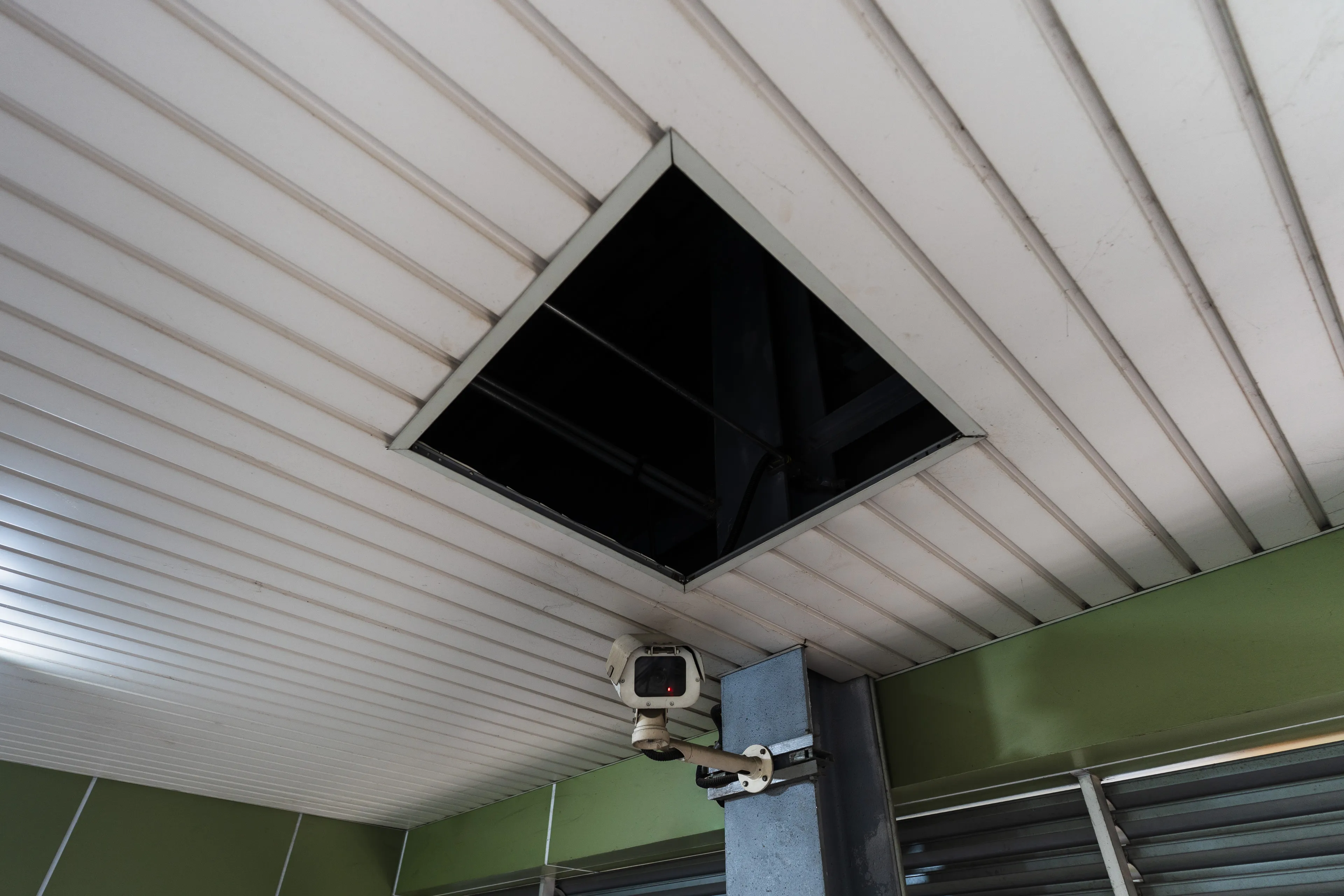 I begin
to have a sense
of what is occurring.

Not fully.
Only enough
to hold.

A form
that almost settles.

It remains
unfinished.
Without the need
to become more.