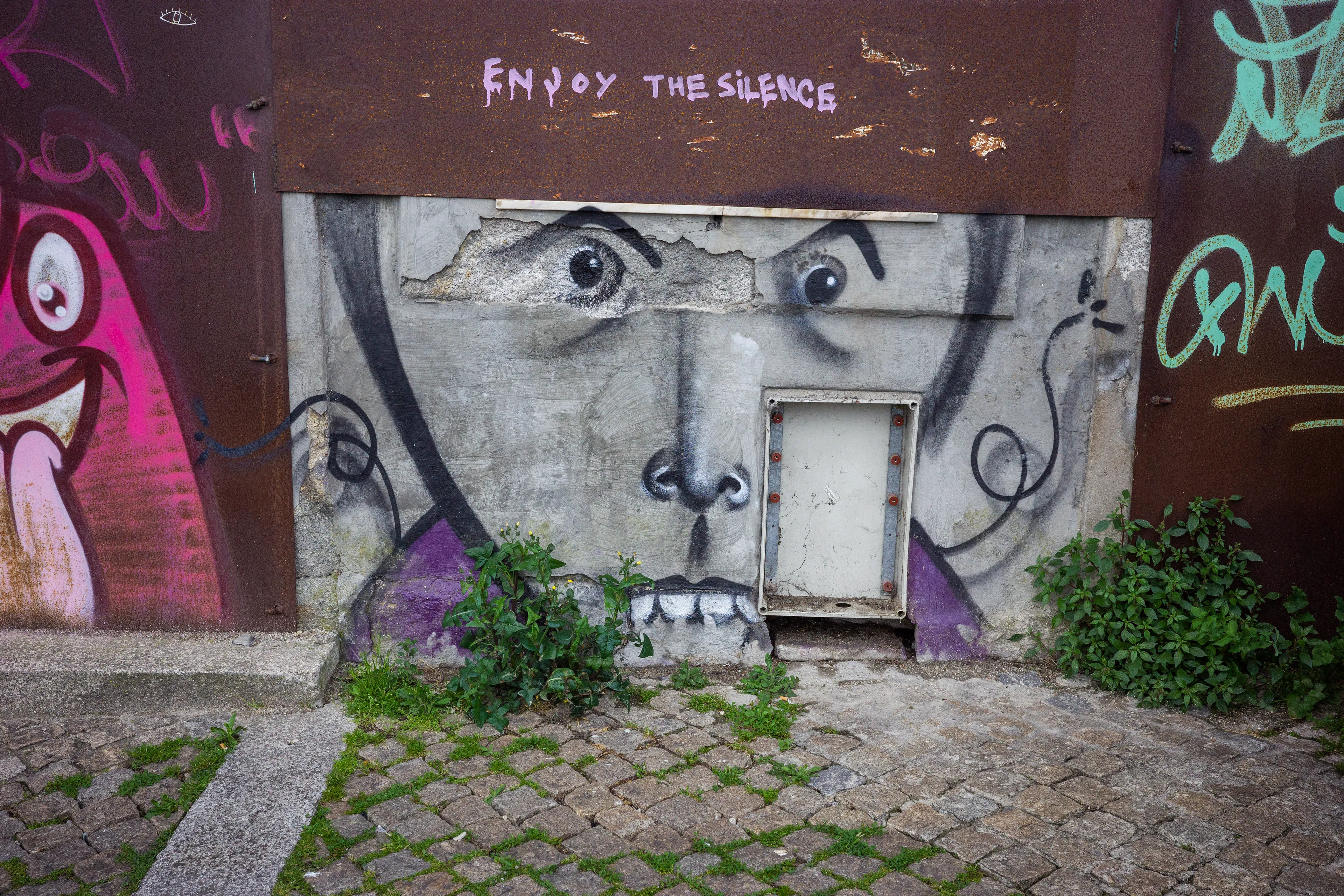Wall mural