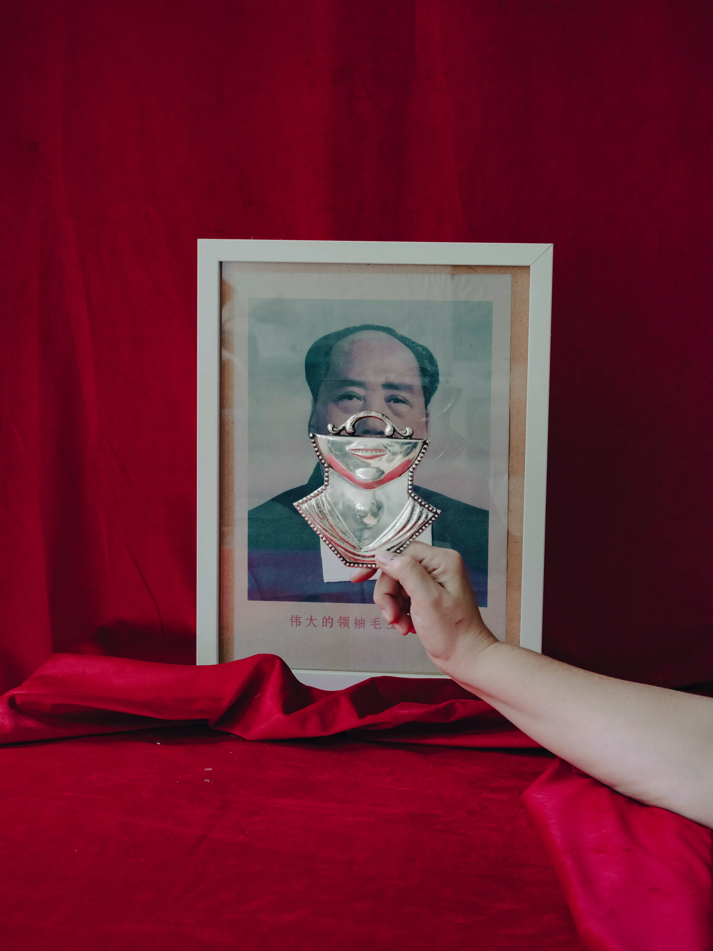 Did you know that Mao Tse Dong, aka the "The Great Helmsman", gradually lost control of his motor functions due to a diagnosed Amyotrophic Lateral Sclerosis? He died at age 67 after having announced he would wait until year 2000 to " go up and meet Marx in heaven".