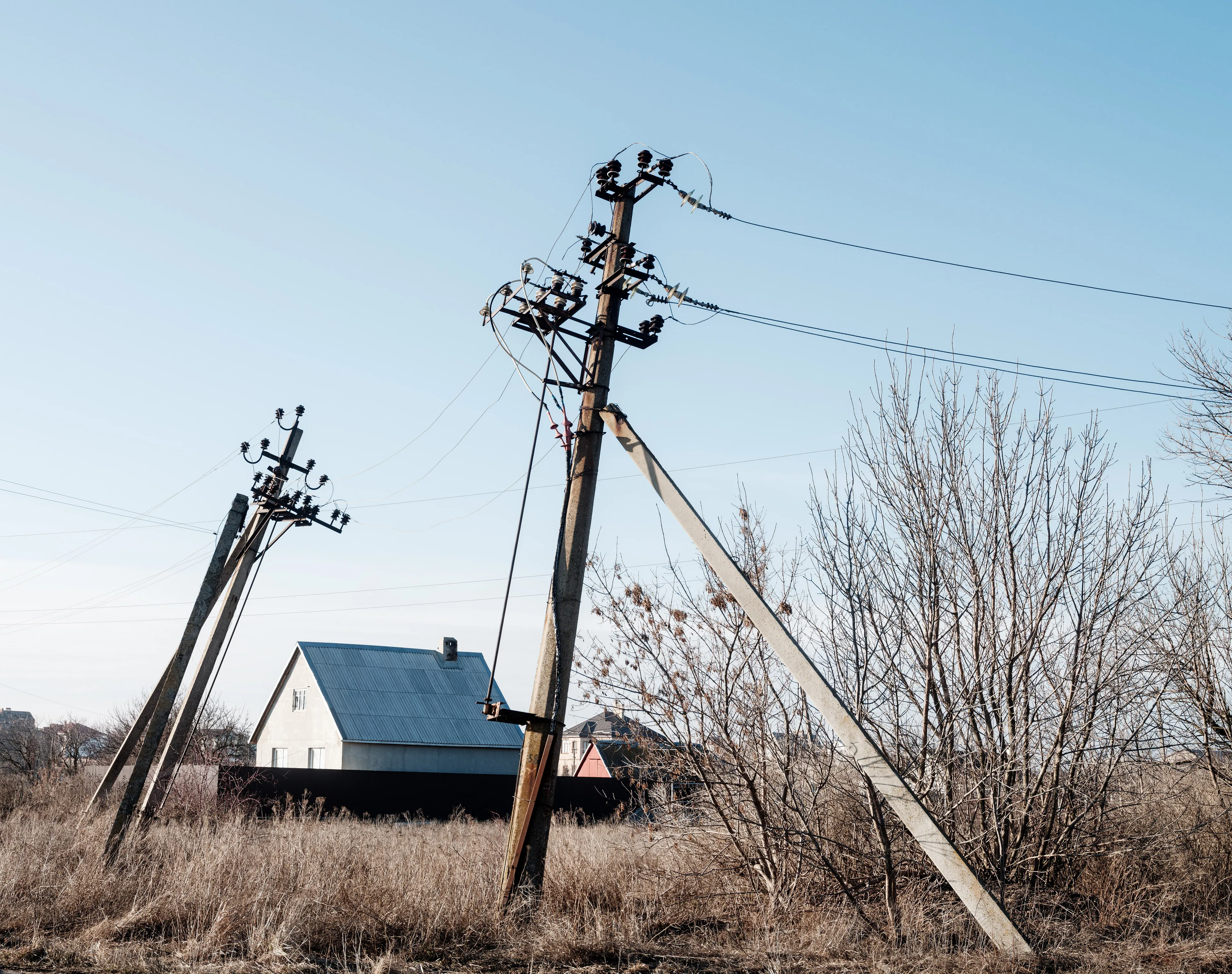 This selection of 100 images represents my trip to Ukraine from the 14th of February 2022 until the 24th of February 2022, the day the Russian army started its invasion.