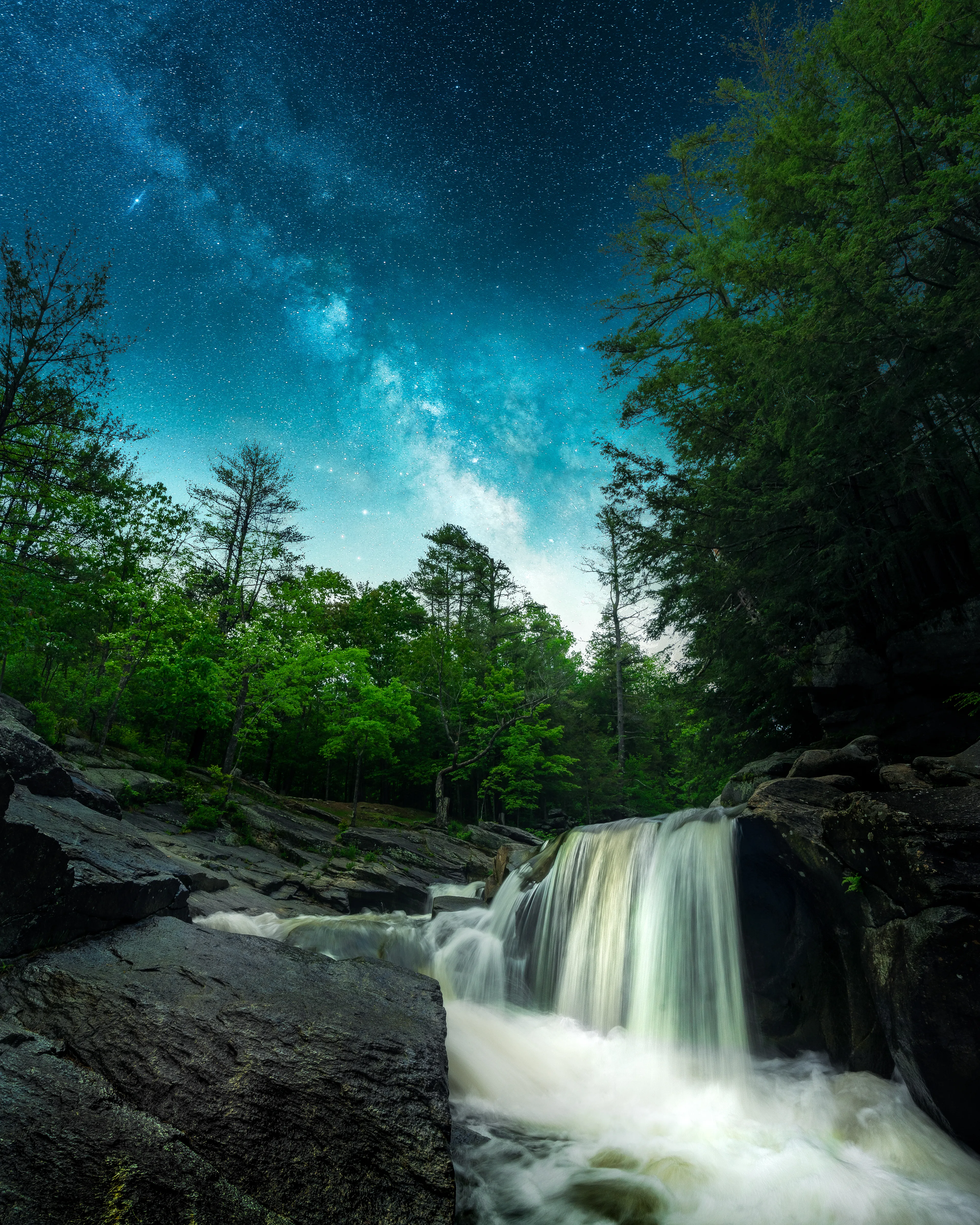 Sometimes we overwhelm our minds. So much to do in only 24 hours; worrying about what we have to do more than actually doing it.

When I feel this way, I return to my roots: back to what makes me feel at home. This piece captures both starry and water elements- two beautiful works of nature I can always count on to put me at ease

4000x5000