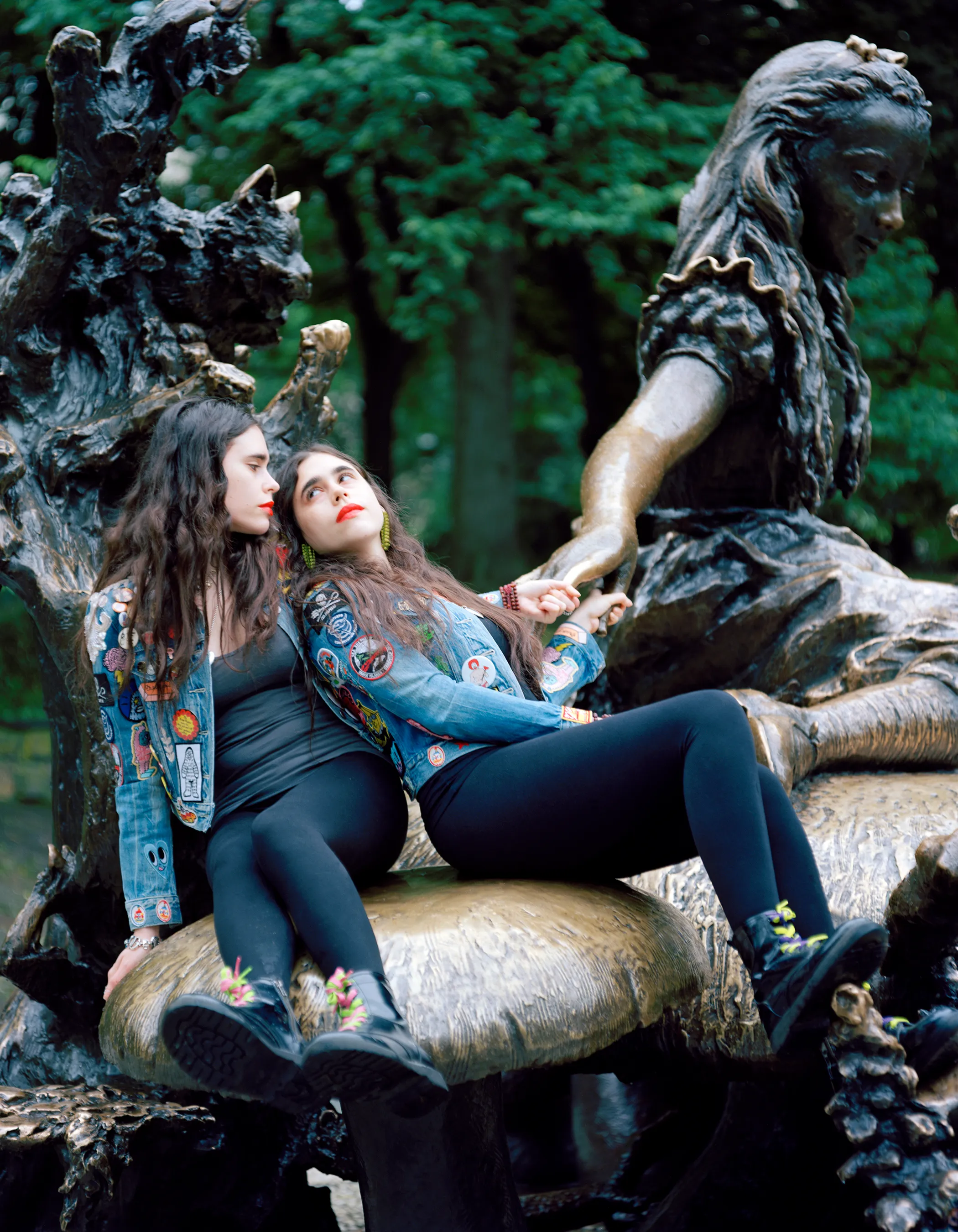 - Title: Ali & Gilli Glatt 

- Artist: Justin Aversano

- Medium: Darkroom C-Print

- Original Dimensions: 16" x 20"

- Price: $1,000

- Edition: 1/1

- Additional Information: Twins are thought to bring luck to those who see them and touch them, and they are showered with gifts and money from strangers. They are regarded as bearers of happiness, good luck and riches for their parents, but also as familiars of the gods, with extraordinary powers.