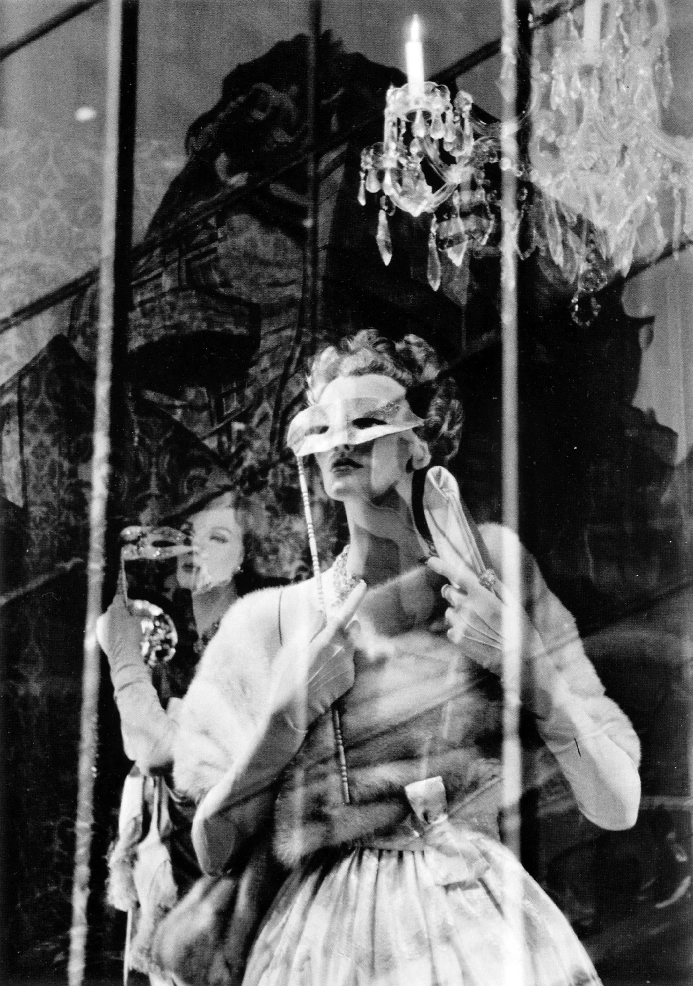 Assembly Curated and Bruce Silverstein Gallery present Frank Paulin’s “Masterworks,” a collection of some of the most iconic early work from the artist’s archive. “Masterworks” features photographs predominantly captured in the 1950s on the streets of New York City. Many of these early images by Paulin were featured in a 1957 solo exhibition at Helen Gee’s pioneering gallery and café, Limelight. Paulin’s work earned him great praise despite photography’s then uninitiated position in the fine art world. Prominent publications including The New York Times and The Village Voice praised Paulin’s ‘humor and compassion’ as well as his uncanny ability to perceive irony and record what they referred to as ‘poetic accidents.’ Paulin was a freelance fashion illustrator by day, but took to the streets in his free time to document subjects from all walks of life set against the stunning visual framework of advertisements, neon signs, and reflective store windows. This collection of well-known work recalls a distinct moment in American history, a moment captured with a passionate vision that keeps us looking.

Rediscovered in his eighth decade, Frank Paulin (b. 1926) is renowned for uniquely documenting fleeting human moments of humor and poetry, often against the backdrop of gritty urban scenes. His iconic work is in numerous collections including the MoMA, the Whitney Museum of American Art, and Yale University Art Gallery.