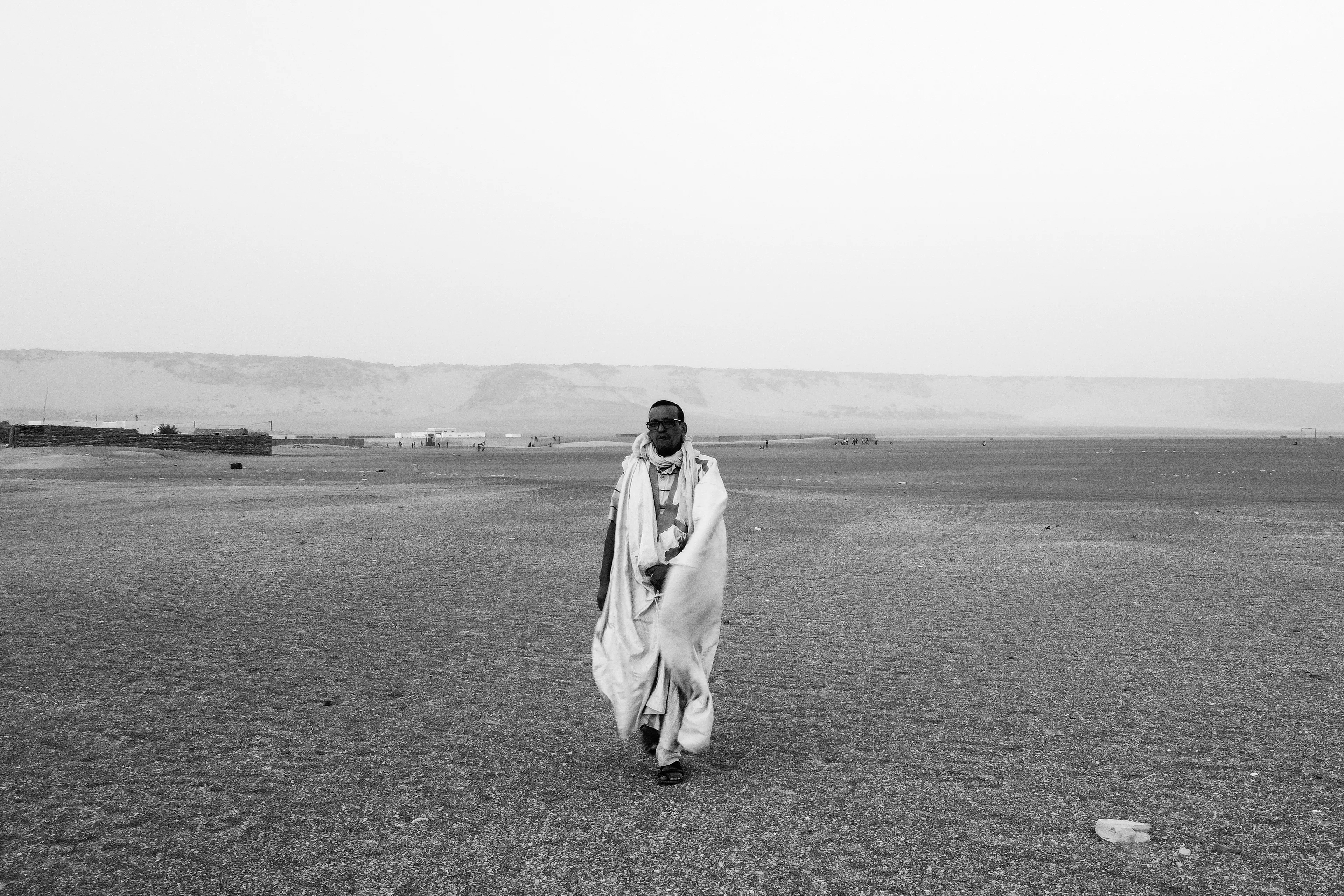 Yet after a long, exhausting day and the challenging crossing of the Auker, it was finally time to search for a place to camp, a moment to rest, recharge, and reconnect with ourselves.