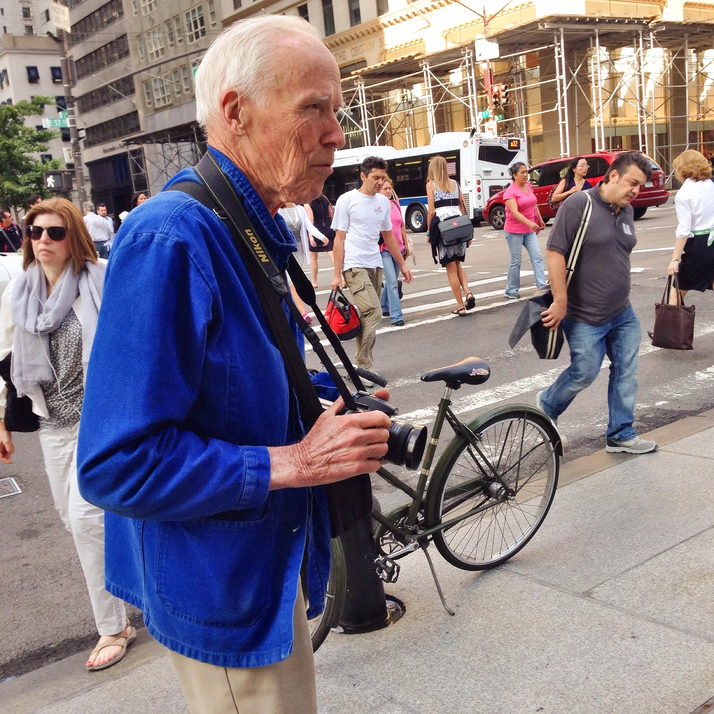 "Bill Cunningham"

Artist: Barry Sutton