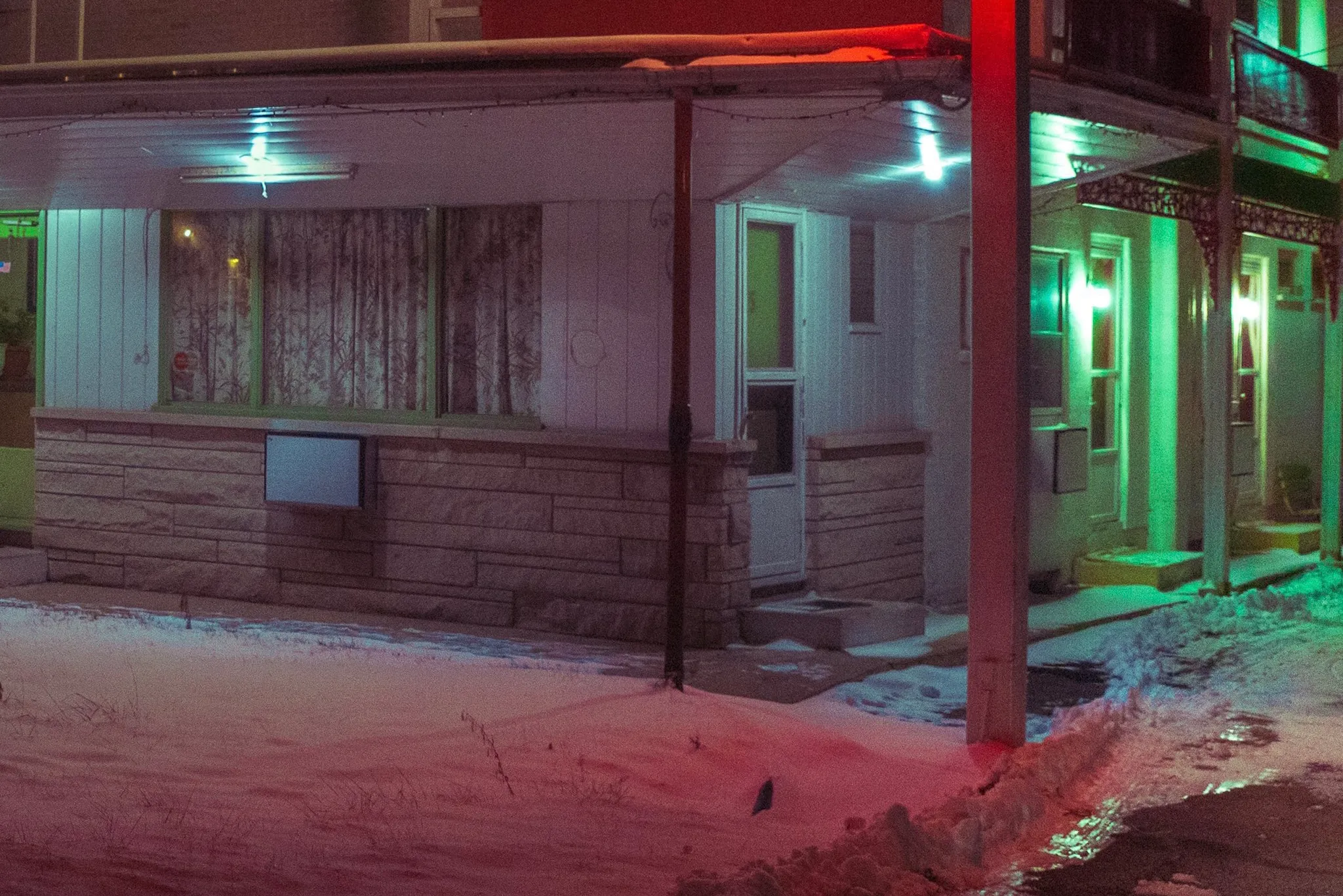 A late night shot of a motel that I used to love to photograph during the Christmas Season.