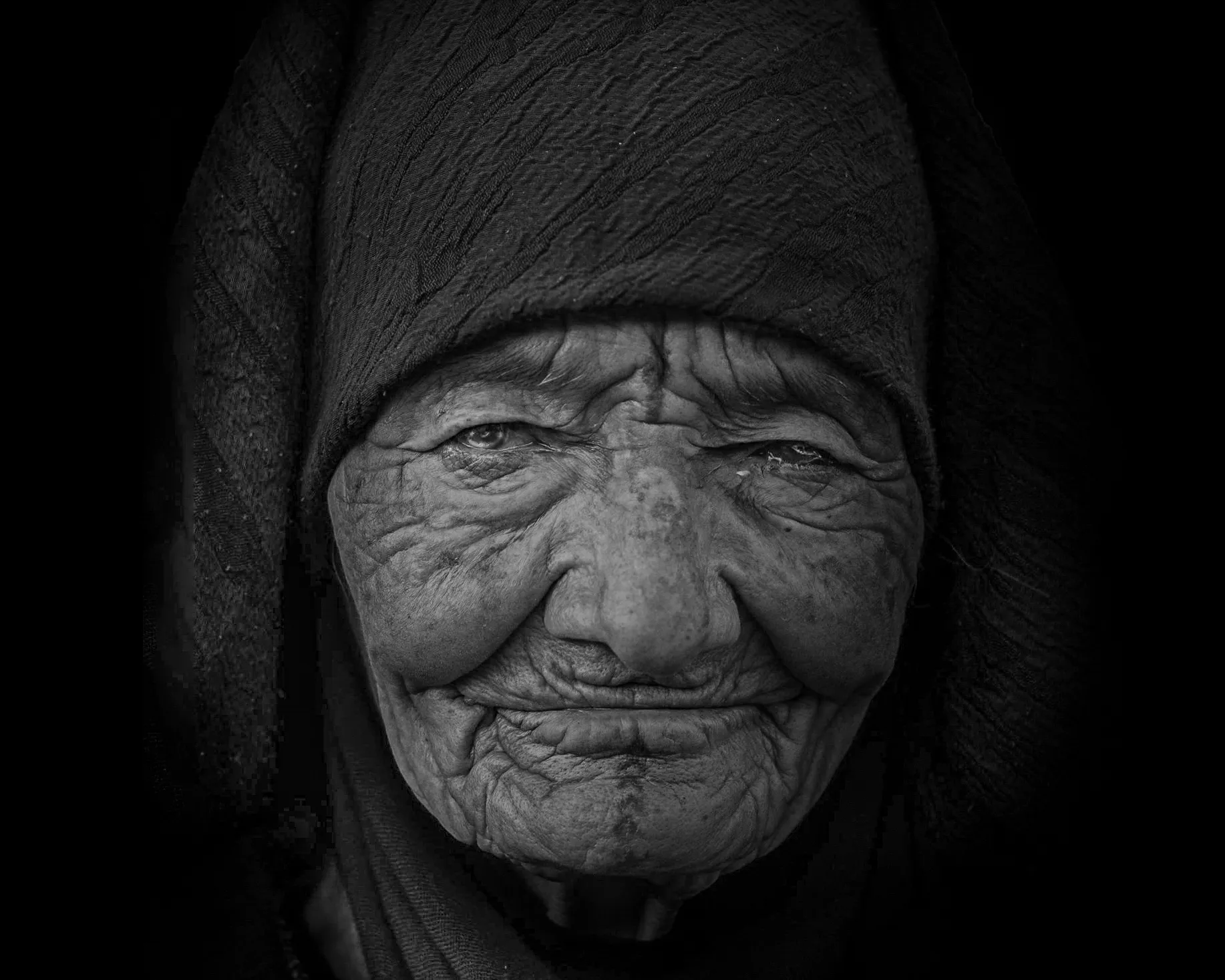 There are a million stories waiting to be told...

Stories that reveal themselves after entering a process of dissociation of self, releasing that silver thread that binds our spirit and body letting us be completely free...

These stories have left a trace of their existence in something as subtle as a scar, a wrinkle, or even a light shimmer in the eyes...

They whisper to us hoping that we listen to them...

Hoping that we pause for a second, and read the pages of that book by entering through the eyes and taking a deep dive into the ocean of their existence called Soul.

-

By: Ilan Derech
Location: Marrakesh, Morocco
Shot on: Sony A7Rii & ZEISS Loxia 2/50
Year: 2019  
