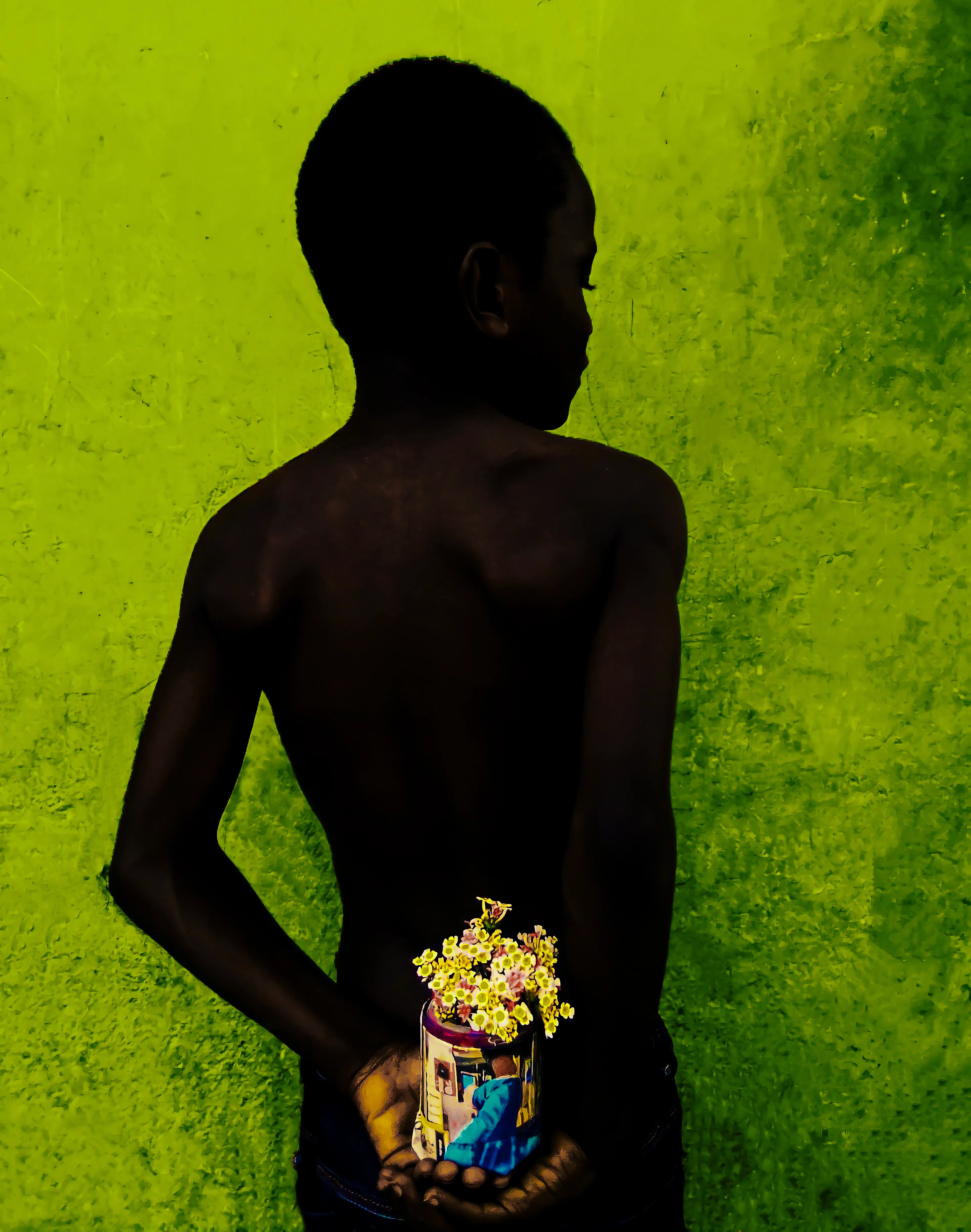 Happiness Is To Hold Flowers In Both Hands by Sarfo Emmanuel Annor

The Essence of Color is a collection of 35 vibrant and colorful portraits celebrating the heritage and customs of Ghana. In this collection, Sarfo Emmanuel Annor explores the contrast between the black skin and joyful colors to shed light on African fashion, beauty and culture. 

Edition: 1/1