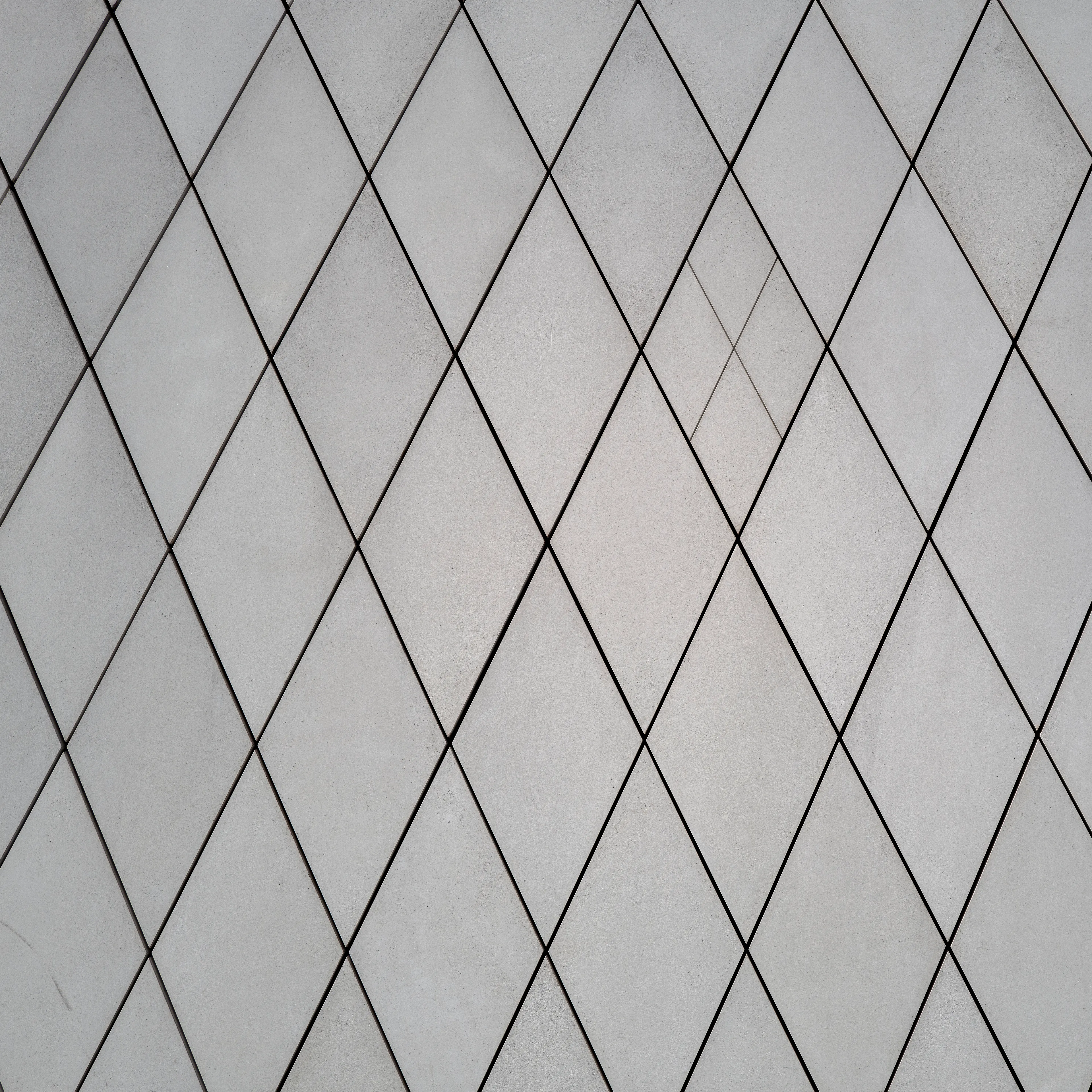 “Cachivaches” is a colloquial Spanish term for a mix of miscellaneous objects often considered worthless or junk. This series explores the aesthetic and structural dynamics of discarded objects, focusing on the paradox between chaos and order. The square format imposes a geometric constraint, juxtaposing organic disorder with rigid frames, encouraging a reevaluation of inherent organization. By highlighting spontaneous patterns in the disordered, "Cachivaches" reveals the latent beauty in the mundane.