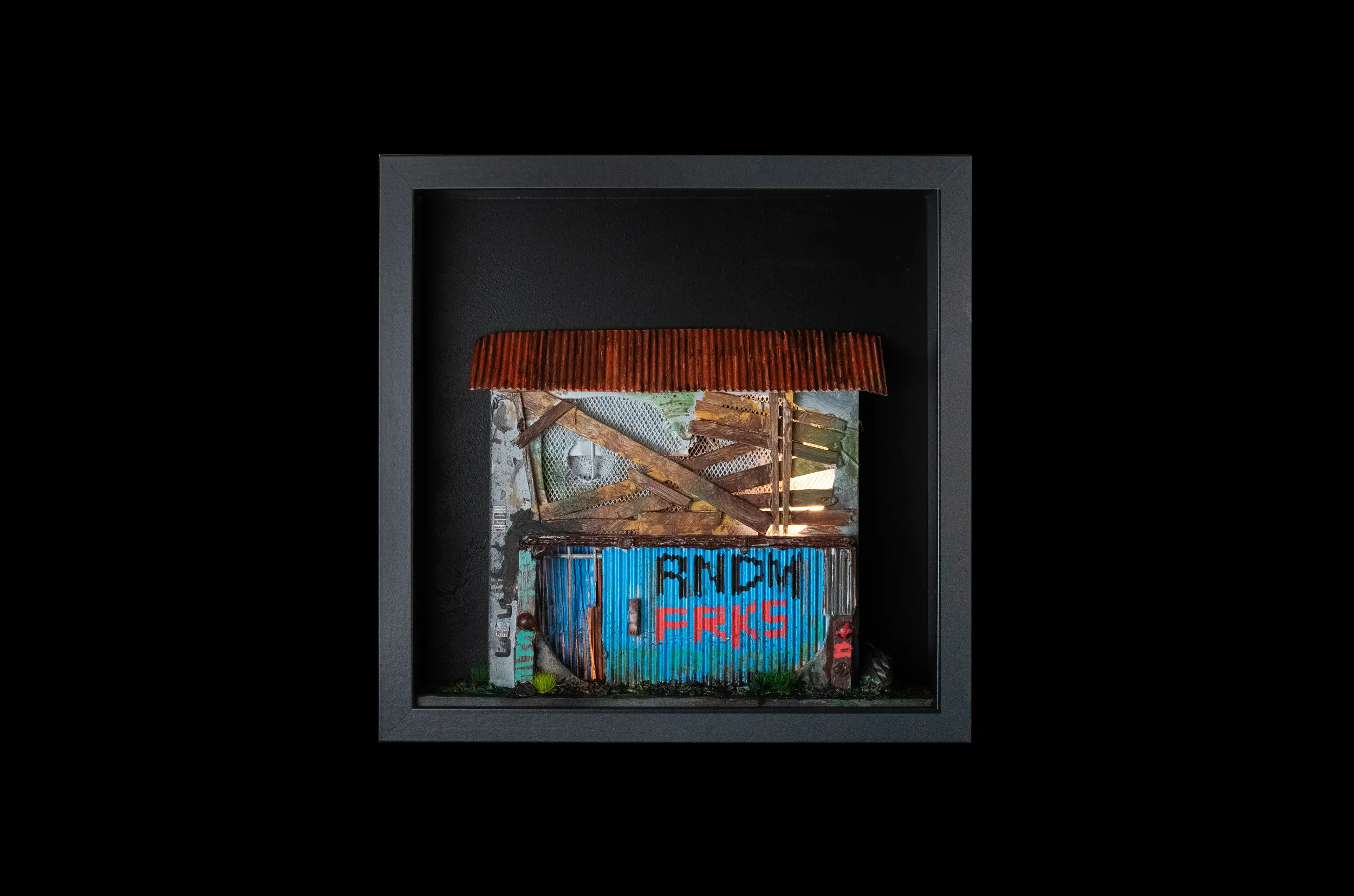 Physical piece from OPEPEN NEIGHBORHOOD SET 
25x25 cm frame with light.