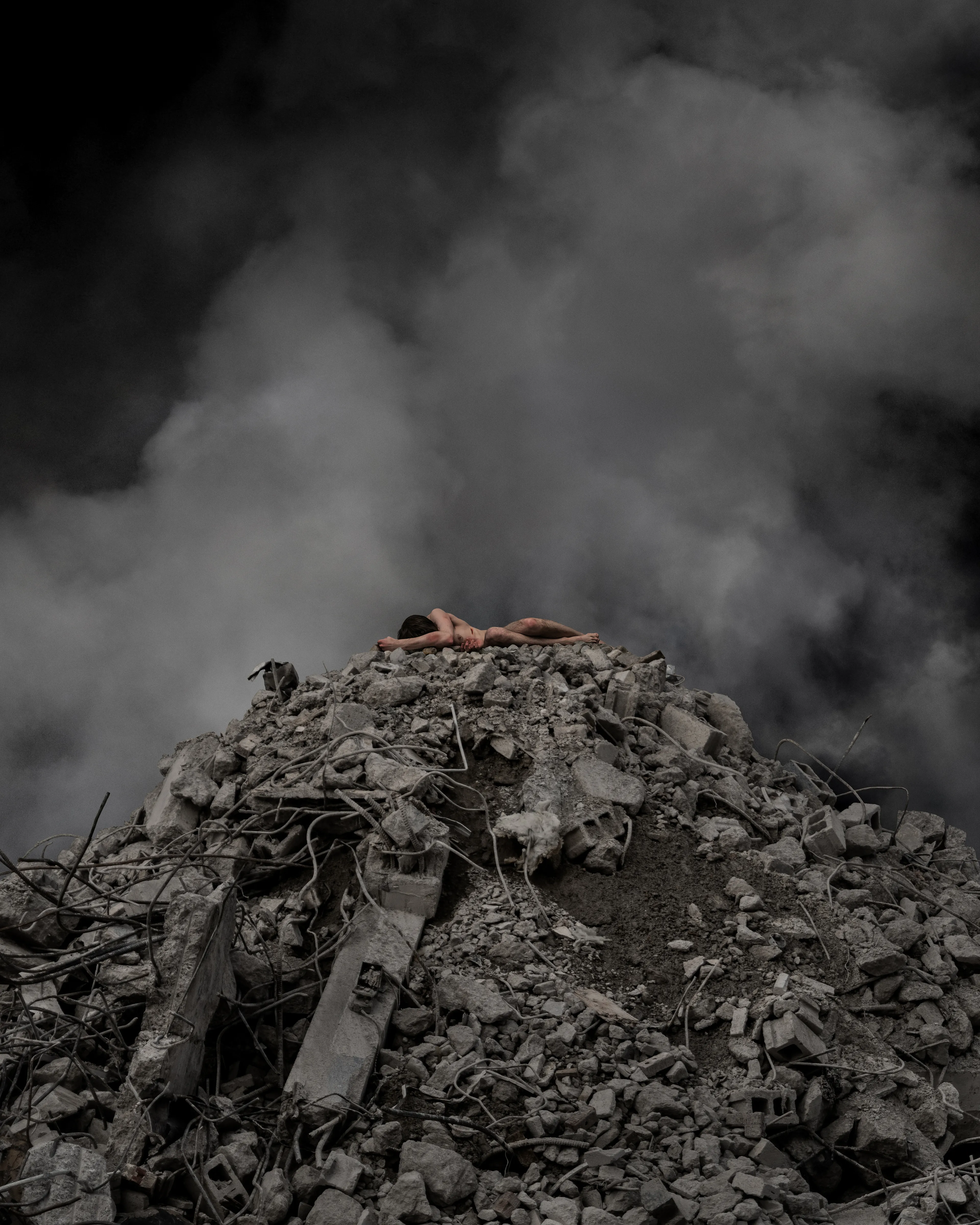 "RUIN III" , the third image in the "RUIN" series by photographer and digital artist Sean Mundy.

Shot and created in 2020. Self portrait photography and digital manipulation.
