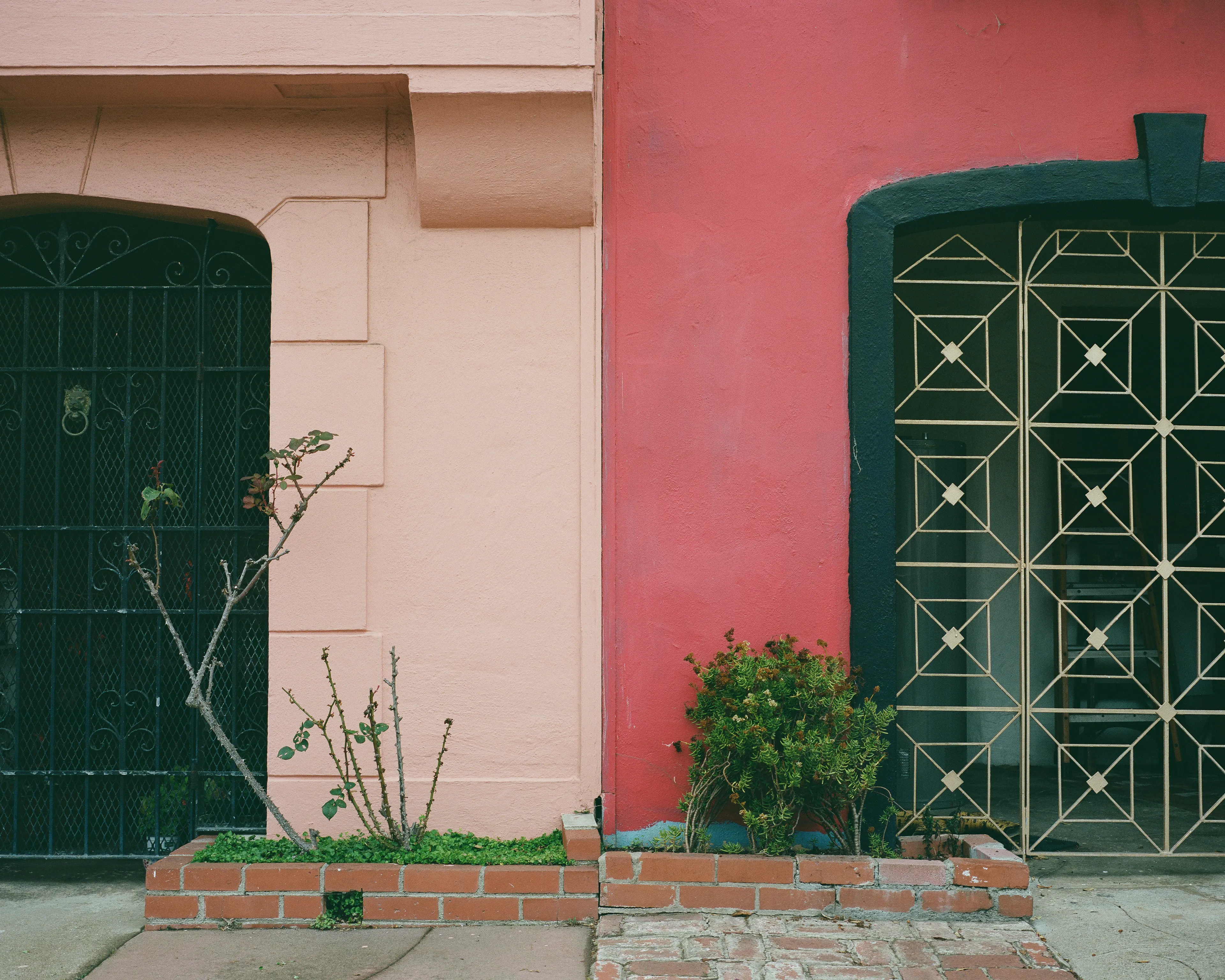"Outer" is a collection of photographs shot in the Outer Sunset neighborhood of San Francisco, CA. 

Every home in the Outer Sunset has its own unique identity. Although we've likely never met anyone living in these homes, we're able to get a glimpse of their personality through the decorations and color choices of their outer walls.

All photos were shot with a Mamiya 7, using Kodak Portra 400 film stock.