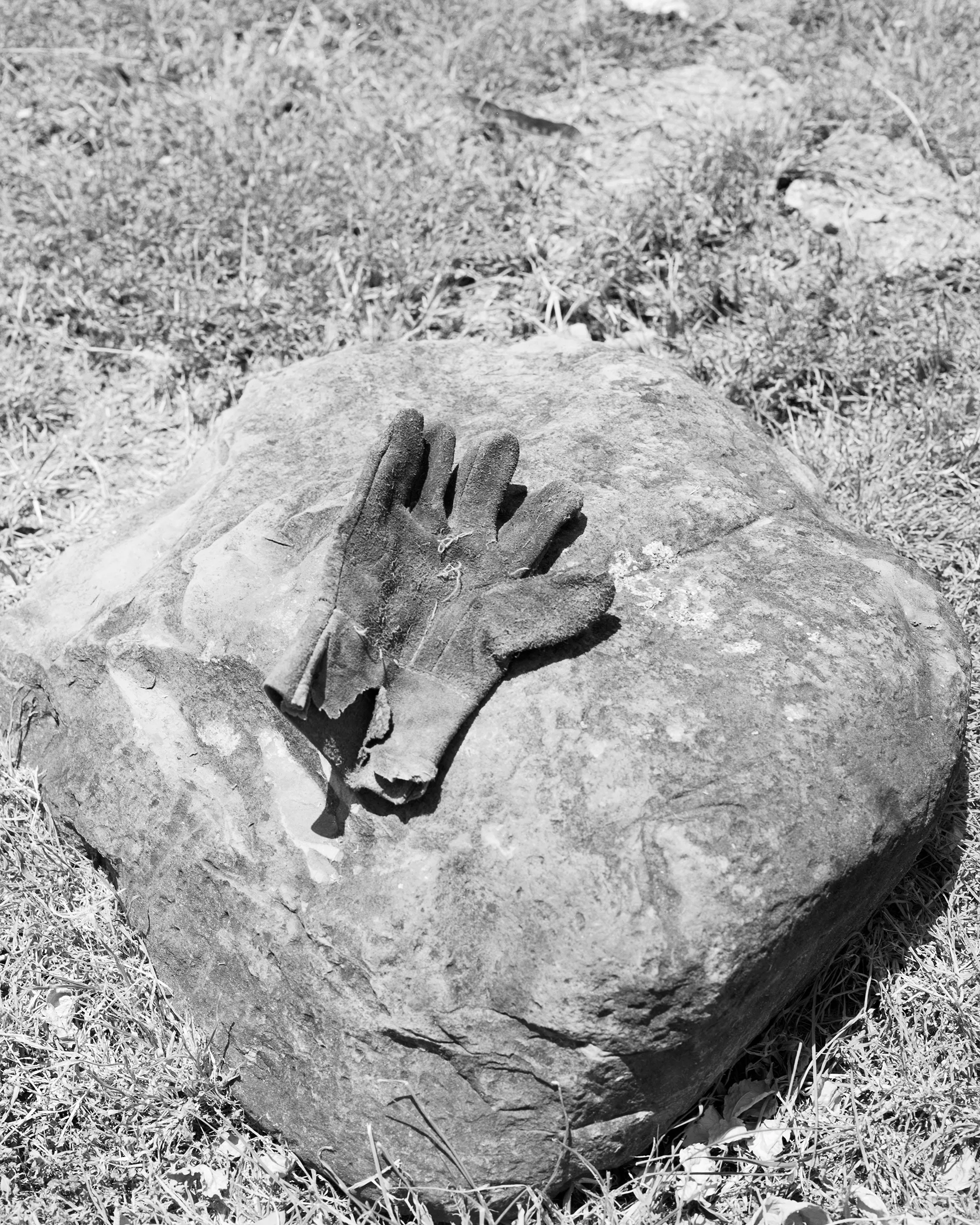 The Infinite Corridor was made in a series of long walks through the sunny streets of northern Mexico. 

Photographed in a chaotic, fragmented style, I hope this collection feels as uncomfortable as it is to walk through the streets of these cities.