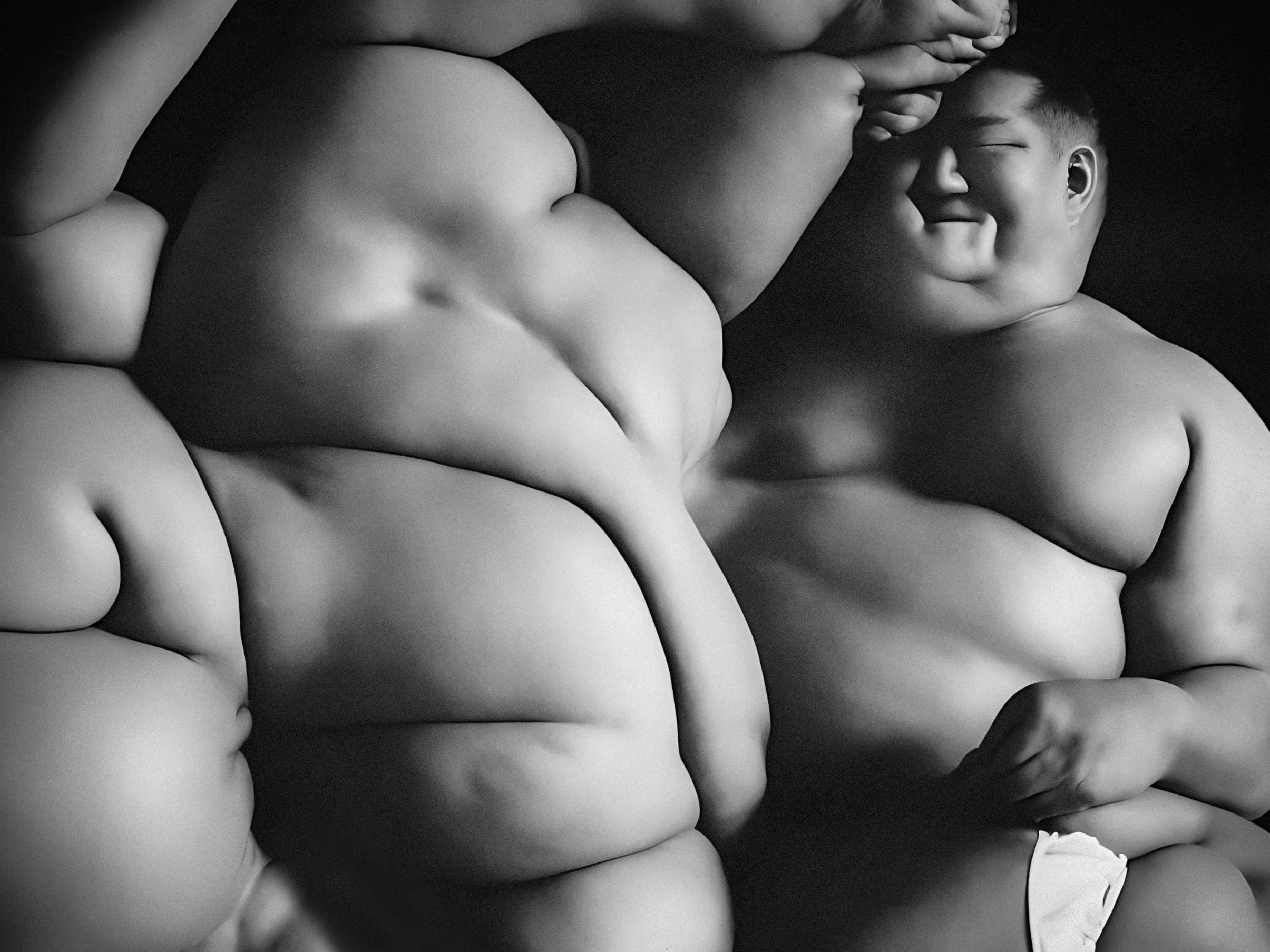 The black and white SUMO study by Peter Nitsch explores diversity, humanity, and the impermanence of life through the intersection of photography, design, art and neural interpretation.

The SUMO series invites us to immerse ourselves in a world of imagination and possibility.

→ Unique artworks, limited supply of only 160 interpretations, plus 24 PFP editions.

More info: https://peternitsch.com/nfts/sumo