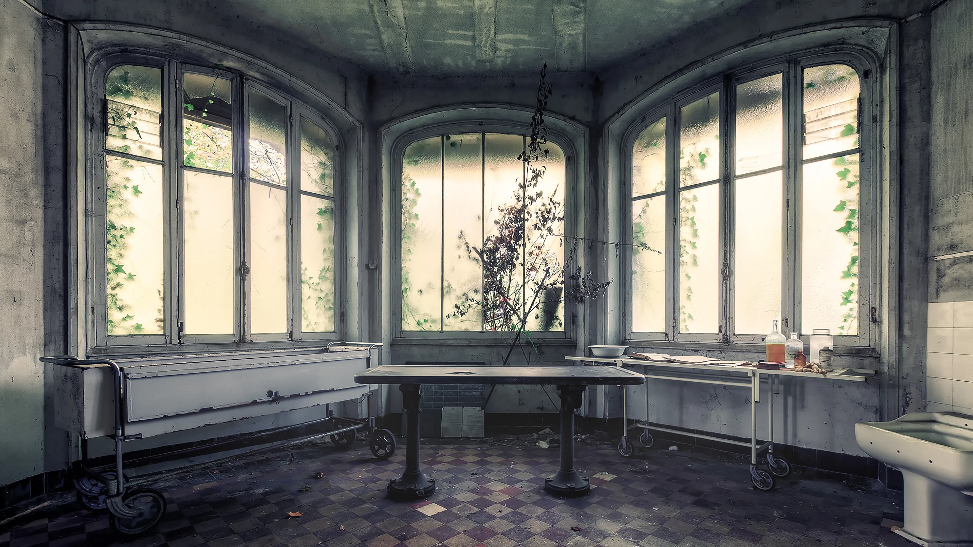 This morgue in a former hospital in France was really special. An eerie scene and so peaceful at the same time. One of those places where the experience of photographing it is burned into my emotional memory.